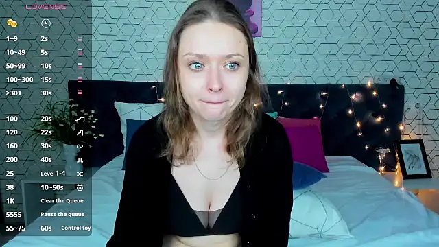 Snapshot of Linda_Bryant chatting on 12/29/24, 01:02 Linda Bryant online show from 12/29/24, 01:02