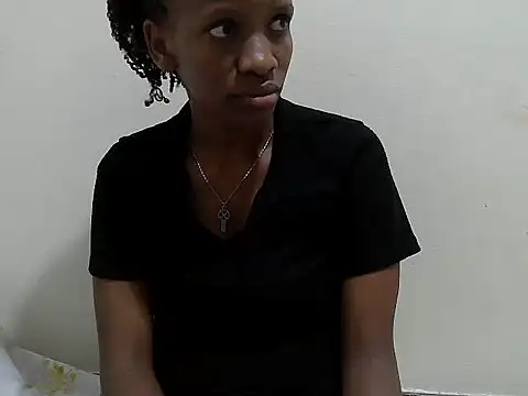 prettybeee online show from 10/26/25, 08:53