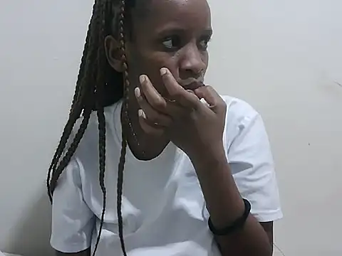 prettybeee online show from 02/06/26, 12:04