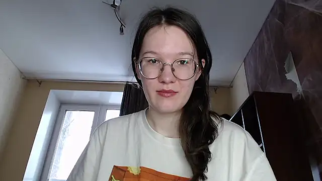 Snapshot of MiriamOr chatting on 01/24/25, 07:30 MiriamOr online show from 01/24/25, 07:30