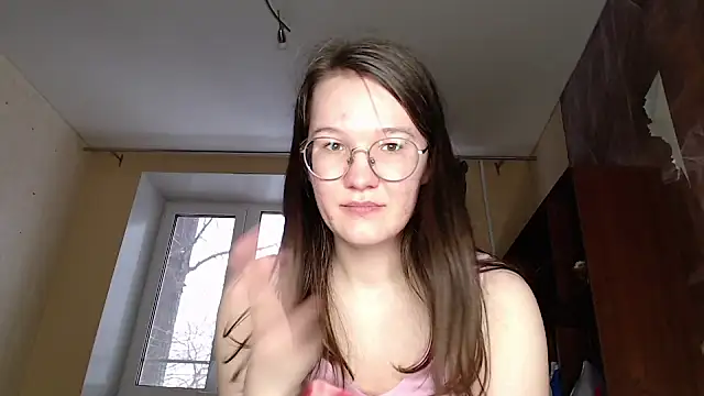 Snapshot of MiriamOr chatting on 02/09/25, 01:25 MiriamOr online show from 02/09/25, 01:25