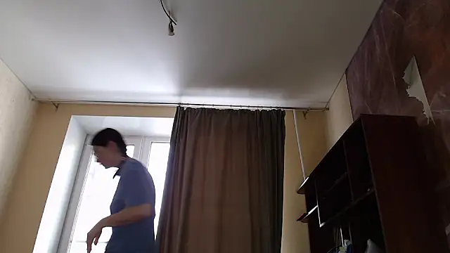 Snapshot of MiriamOr chatting on 02/14/25, 07:17 MiriamOr online show from 02/14/25, 07:17