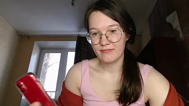 Snapshot of MiriamOr chatting on 02/20/25, 10:16 MiriamOr online show from 02/20/25, 10:16