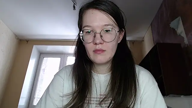 Snapshot of MiriamOr chatting on 02/23/25, 07:11 MiriamOr online show from 02/23/25, 07:11