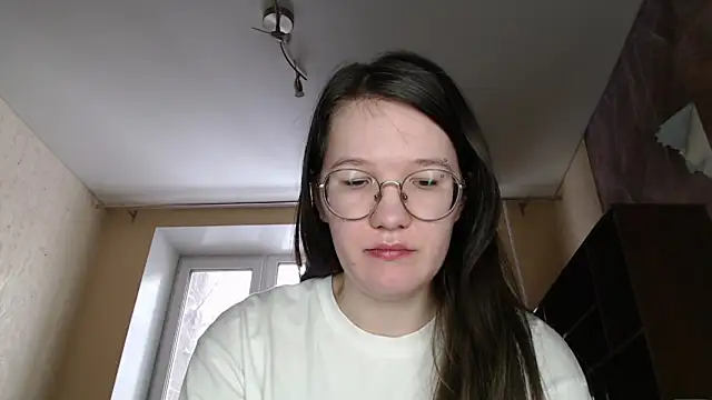 Snapshot of MiriamOr chatting on 02/24/25, 07:44 MiriamOr online show from 02/24/25, 07:44