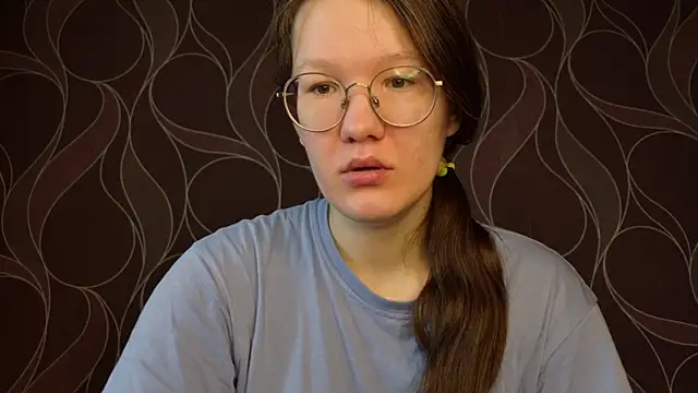 Snapshot of MiriamOr chatting on 09/27/25, 08:19 MiriamOr online show from 09/27/25, 08:19