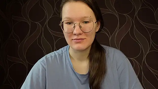 Snapshot of MiriamOr chatting on 09/28/25, 07:47 MiriamOr online show from 09/28/25, 07:47