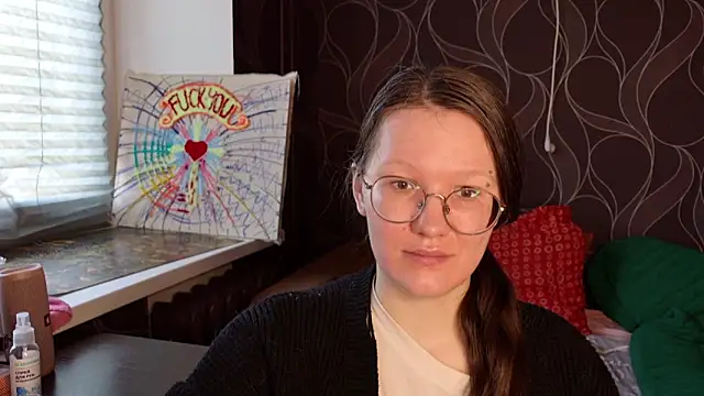 Snapshot of MiriamOr chatting on 10/07/25, 08:00 MiriamOr online show from 10/07/25, 08:00