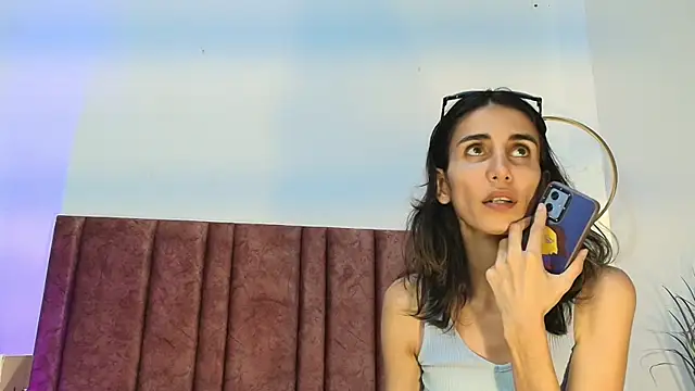 Snapshot of Nina_Cavaali chatting on 09/27/25, 06:24 Nina Cavaali online show from 09/27/25, 06:24