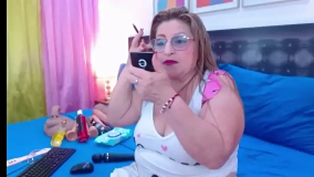 Snapshot of sandra_20 chatting on 03/02/26, 10:11 sandra 20 online show from 03/02/26, 10:11