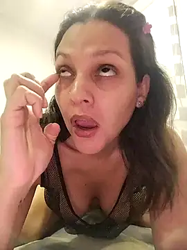 Mia Hampton online show from 02/19/25, 01:18