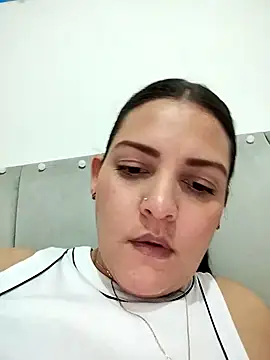 Mia Hampton online show from 01/12/26, 11:43