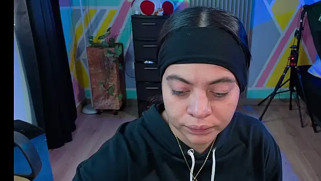 Cuttiealice online show from 10/03/25, 12:02