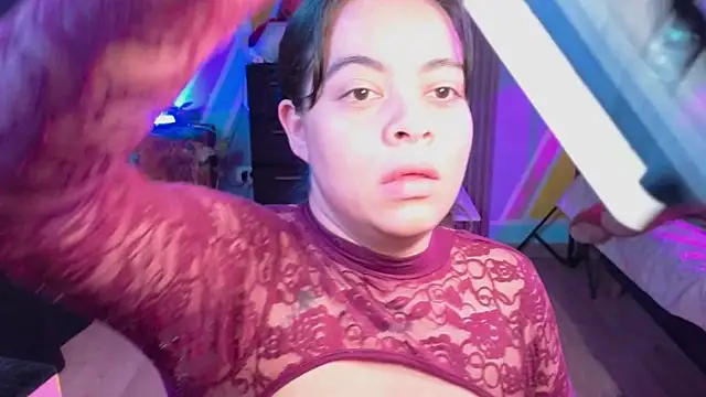 Cuttiealice online show from 10/13/25, 12:05