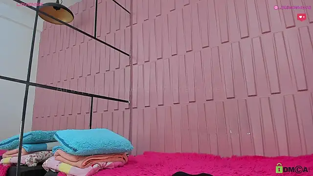 Briana Wells  online show from 02/06/25, 04:14