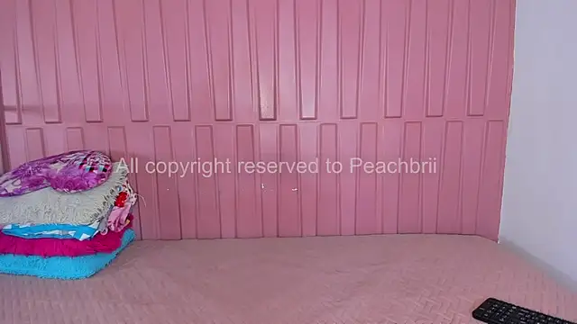 Briana Wells  online show from 09/17/25, 01:35