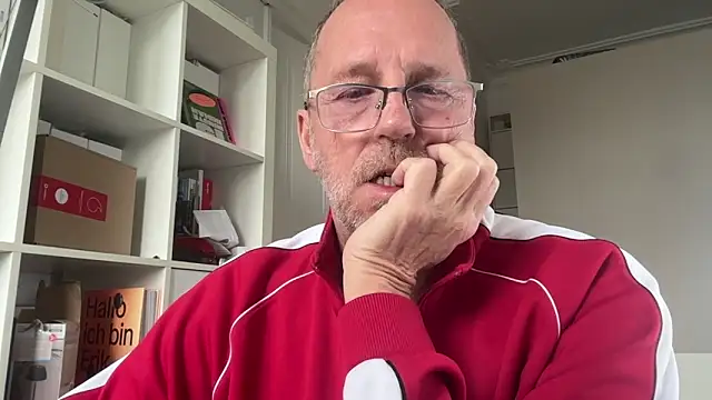 Snapshot of drefman chatting on 02/20/26, 11:11 drefman online show from 02/20/26, 11:11