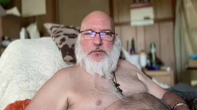 44jon44 online show from 10/28/25, 02:20