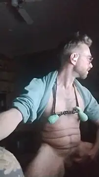 MaxSpadeErotica online show from 05/23/26, 06:51
