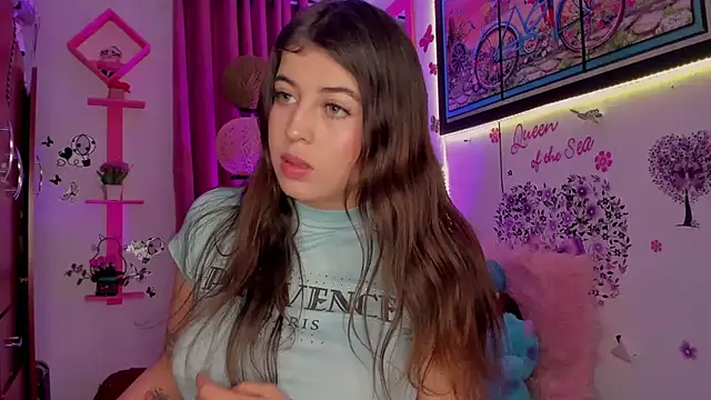 zoe kittylove online show from 12/19/24, 02:34