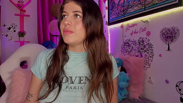 zoe kittylove online show from 12/19/24, 05:40