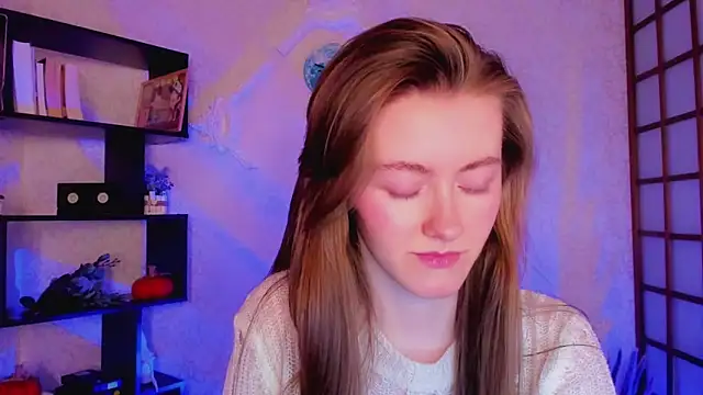 KateCuddle online show from 12/24/24, 07:06