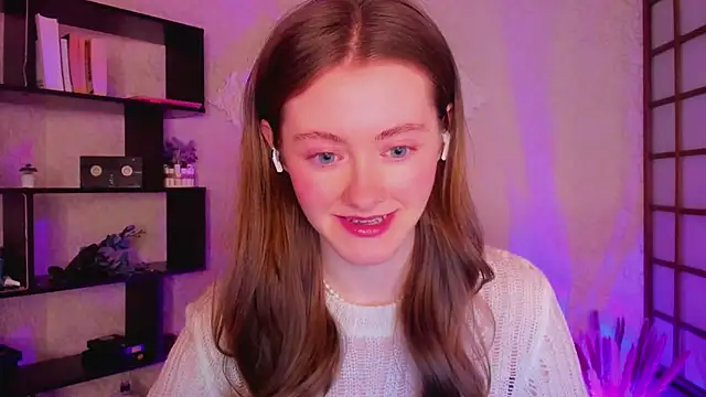 Snapshot of KateCuddle chatting on 12/27/24, 02:04 KateCuddle online show from 12/27/24, 02:04