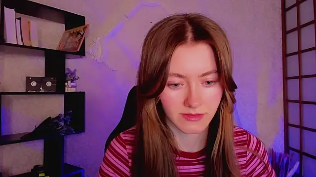 Snapshot of KateCuddle chatting on 01/15/25, 01:56 KateCuddle online show from 01/15/25, 01:56