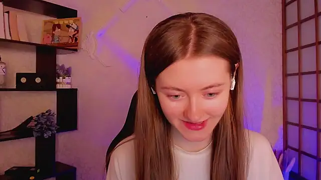 Snapshot of KateCuddle chatting on 01/24/25, 02:07 KateCuddle online show from 01/24/25, 02:07