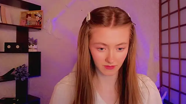 Snapshot of KateCuddle chatting on 01/24/25, 05:10 KateCuddle online show from 01/24/25, 05:10