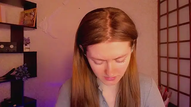 Snapshot of KateCuddle chatting on 02/20/25, 01:57 KateCuddle online show from 02/20/25, 01:57