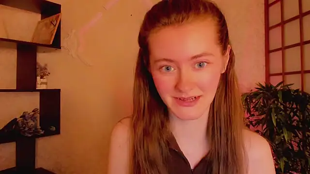 Snapshot of KateCuddle chatting on 03/13/25, 05:33 KateCuddle online show from 03/13/25, 05:33