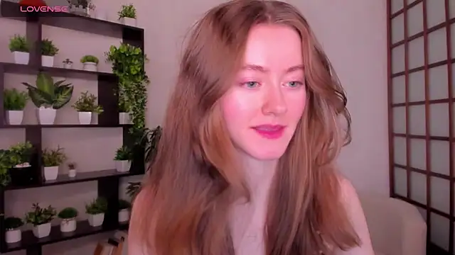 Snapshot of KateCuddle chatting on 10/24/25, 02:52 KateCuddle online show from 10/24/25, 02:52