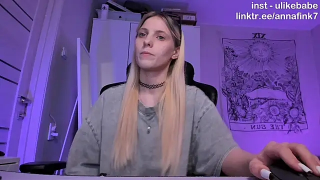 Anna Fink online show from 11/06/25, 08:54