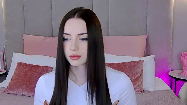 Betty Bridge online show from 02/10/25, 06:42