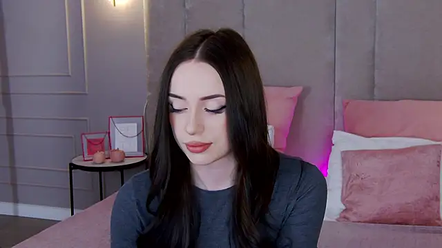 Betty Bridge online show from 02/17/25, 05:36