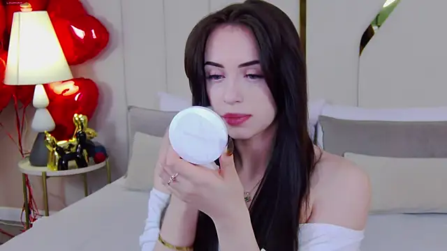 Betty Bridge online show from 02/09/26, 05:22