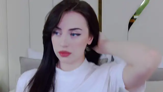 Betty Bridge online show from 02/25/26, 05:39