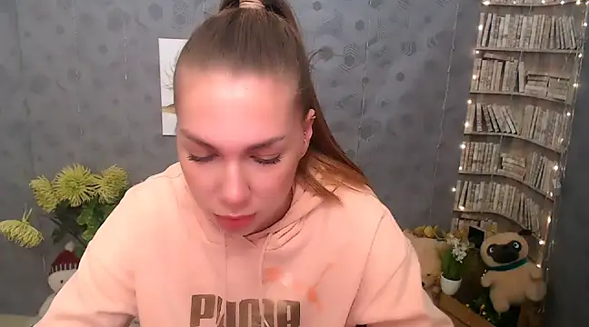 Sport Tall Doll online show from 03/12/25, 09:44