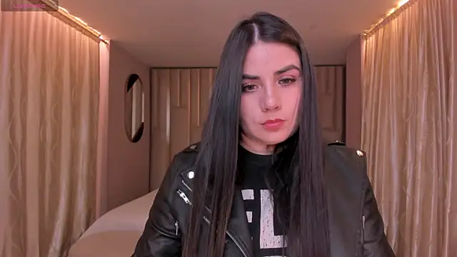 Snapshot of KendraClarkX chatting on 02/25/26, 02:43 KendraClarkX online show from 02/25/26, 02:43