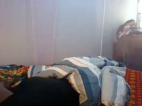 Snapshot of Eminent_Ride chatting on 11/23/25, 04:23 Eminent Ride online show from 11/23/25, 04:23