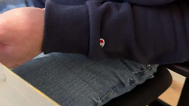 rickyi2023 online show from 02/06/26, 03:37