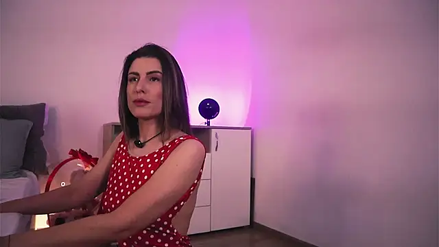 Misslullu online show from 05/27/26, 12:24