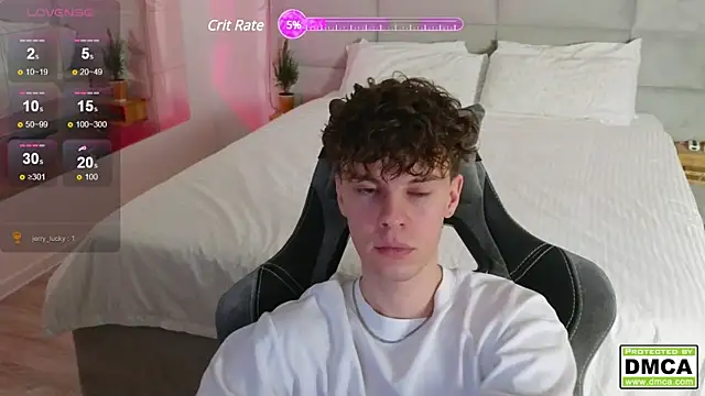 Snapshot of cute_thomas chatting on 01/12/25, 06:27 cute thomas online show from 01/12/25, 06:27