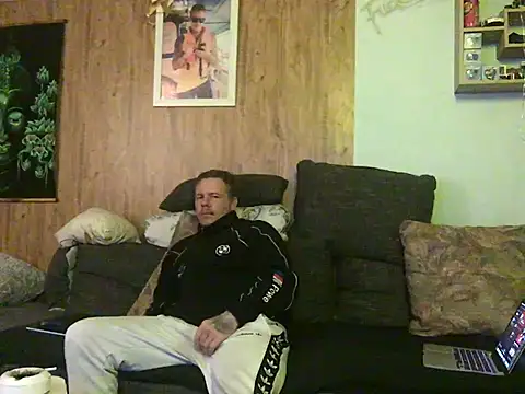 steveindahouse online show from 03/17/25, 06:11
