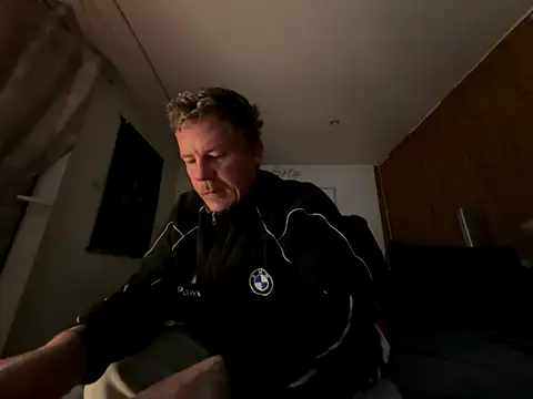 steveindahouse online show from 09/23/25, 04:04