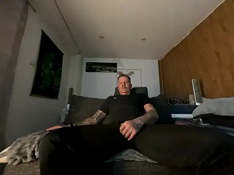 steveindahouse online show from 10/18/25, 02:47