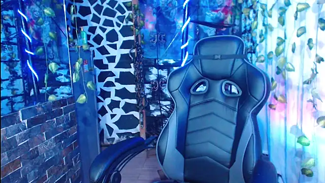 Snapshot of kissingdevil chatting on 01/19/25, 05:05 kissingdevil online show from 01/19/25, 05:05