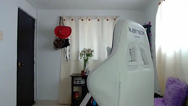 Snapshot of InocentHeaven1 chatting on 12/09/24, 01:13 InocentHeaven1 online show from 12/09/24, 01:13