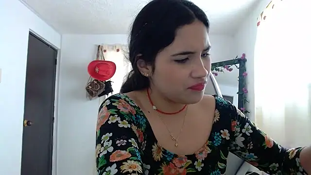 Snapshot of InocentHeaven1 chatting on 12/12/24, 12:33 InocentHeaven1 online show from 12/12/24, 12:33